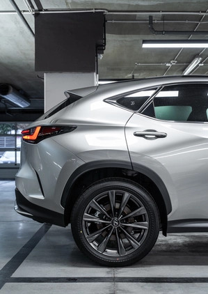 Lexus NX cena 279900 przebieg: 50, rok produkcji 2023 z Kraków małe 352